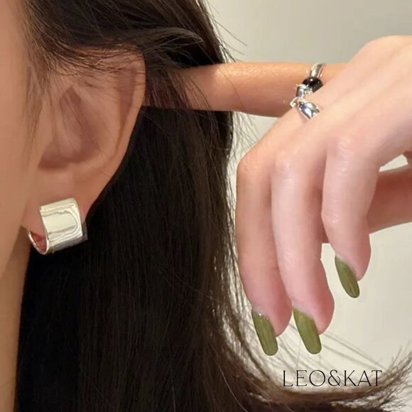 Bold Geometrical Silver Earrings. 925 Sterling Silver. #1110 - Picture 4 of 4